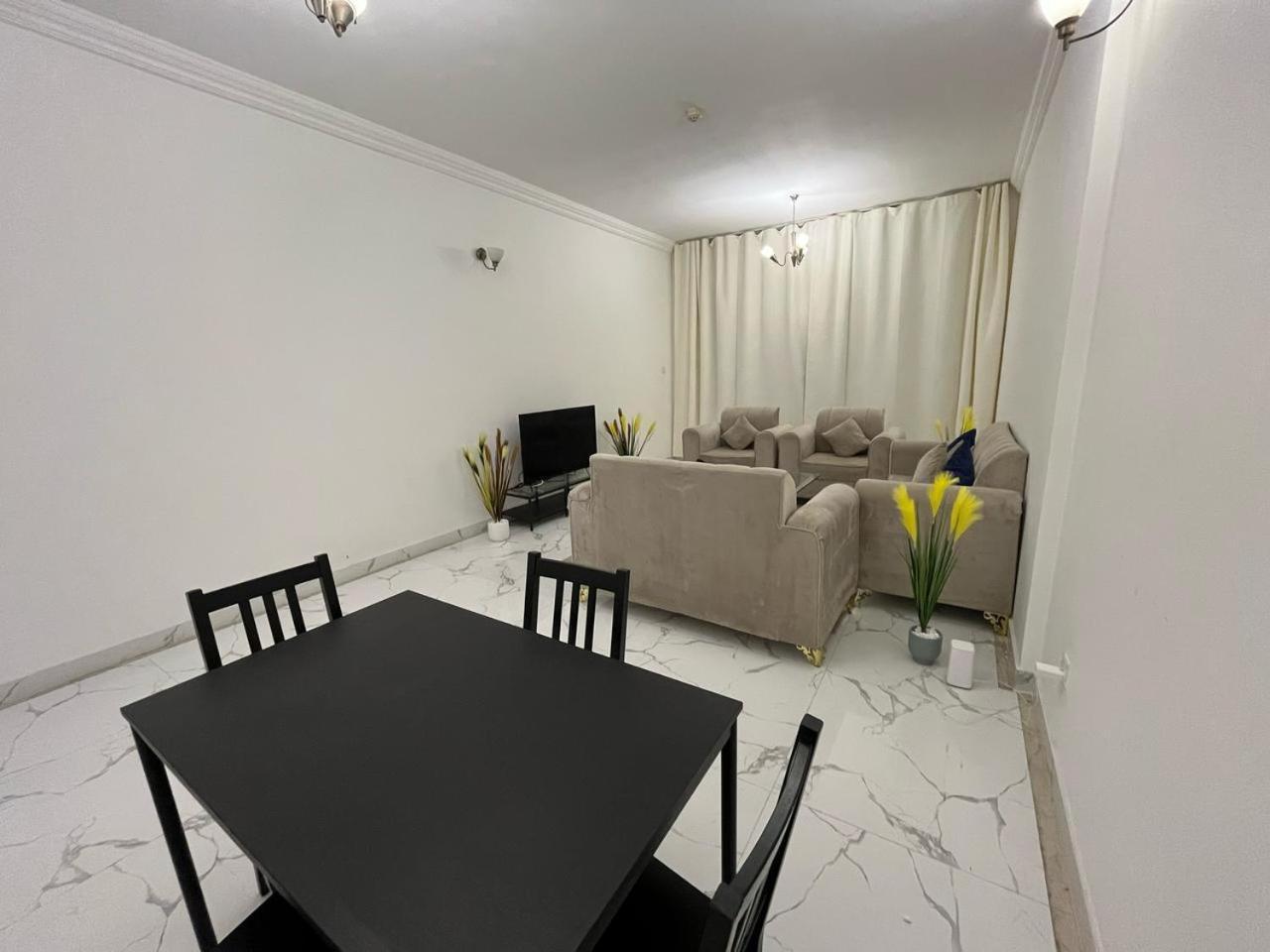 Oasis Tower Family Apartment 3004 Ajman Ngoại thất bức ảnh